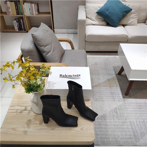 BALENCIAGA 발렌시아가 부츠 B93021-1신상 (250,255사이즈 주문제작)