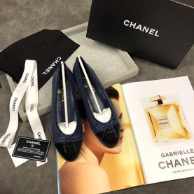 CHANEL 샤넬 단화 (220,250사이즈 주문제작)