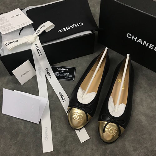 CHANEL 샤넬 단화 (220,250사이즈 주문제작)