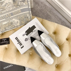 CHANEL 샤넬 여성용 반슬리퍼 C45338-1 2020/신상