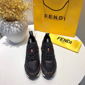 FENDI 펜디 남여공용 스니커즈 A20
