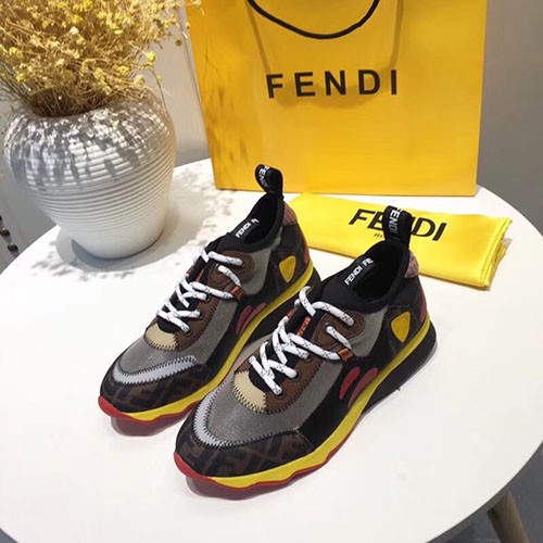 FENDI 펜디 남여공용 스니커즈 A20
