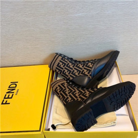 FENDI 펜디 부츠 0240 (250사이즈 주문제작)