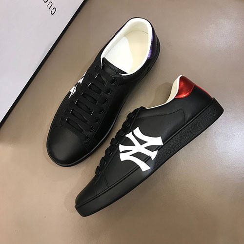 GUCCI 구찌 남성용 스니커즈
