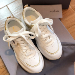 HOGAN 호간 여성용 스니커즈 신상 (220,250사이즈 주문제작)