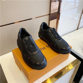LOUIS VUITTON 루이비통 남성용 스니커즈 신상