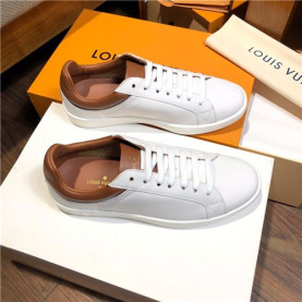 LOUIS VUITTON 루이비통 남성용 스니커즈 신상