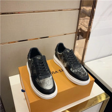 LOUIS VUITTON 루이비통 남성용 스니커즈 L0010-3 2020/신상