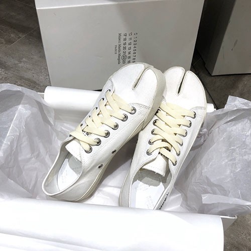 MAISON MARGIELA 메종마르지엘라 남여공용 스니커즈 봄신상