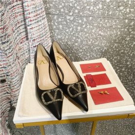 VALENTINO 발렌티노 가라바니  굽높이4.5CM V3001-2 2020/신상