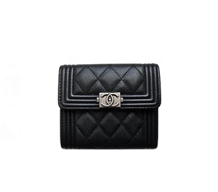 CHANEL 샤넬 보이 플랩 반지갑 AS87555