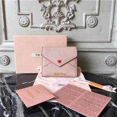 MIUMIU 미우미우 지갑 5MH015-2 2020/신상