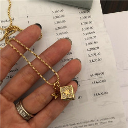 DIOR 디올 목걸이 D3010 2020/신상 (정품과 비교가능한 퀄리티 )