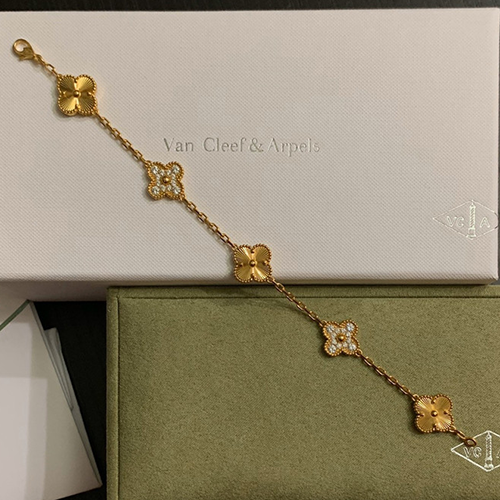 VAN CLEEF & ARPELS 반클리프 팔찌  V4010 2020/신상 (정품과 비교가능한 퀄리티 )