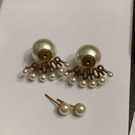 DIOR 디올 귀걸이 D9121 2020/신상 (정품과 비교가능한 퀄리티 )