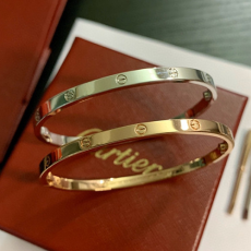 CARTIER 까르띠에 팔찌 C3010 2020/신상 (정품과 비교가능한 퀄리티 )