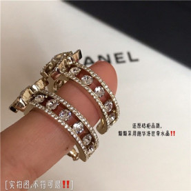 CHANEL 샤넬 귀걸이 C5019 2020/신상 (정품과 비교가능한 퀄리티 )