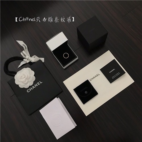 CHANEL 샤넬 반지 C6900 2020/신상 ( 사이즈 카톡상담) (정품과 비교가능한 퀄리티 )
