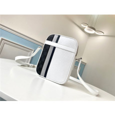 LOUIS VUITTON 루이비통 다뉴브 슬림 M51459 2020/신상