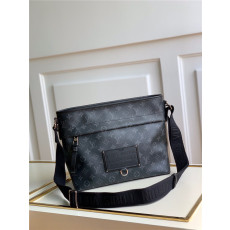 LOUIS VUITTON 루이비통 베사체 지피백 M45216 2020/신상