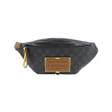 LOUIS VUITTON 루이비통 디스커버리 범백 M45220 신상