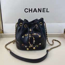 CHANEL 샤넬 버킷백 AS18838 2020/신상