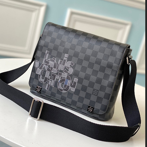 LOUIS VUITTON 루이비통 디스트릭트 PM N40272 2020/신상