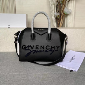 GIVENCHY 지방시 안티고나백 G100899