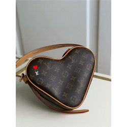 LOUIS VUITTON 루이비통 게임 온 쾨르 M57456 신상
