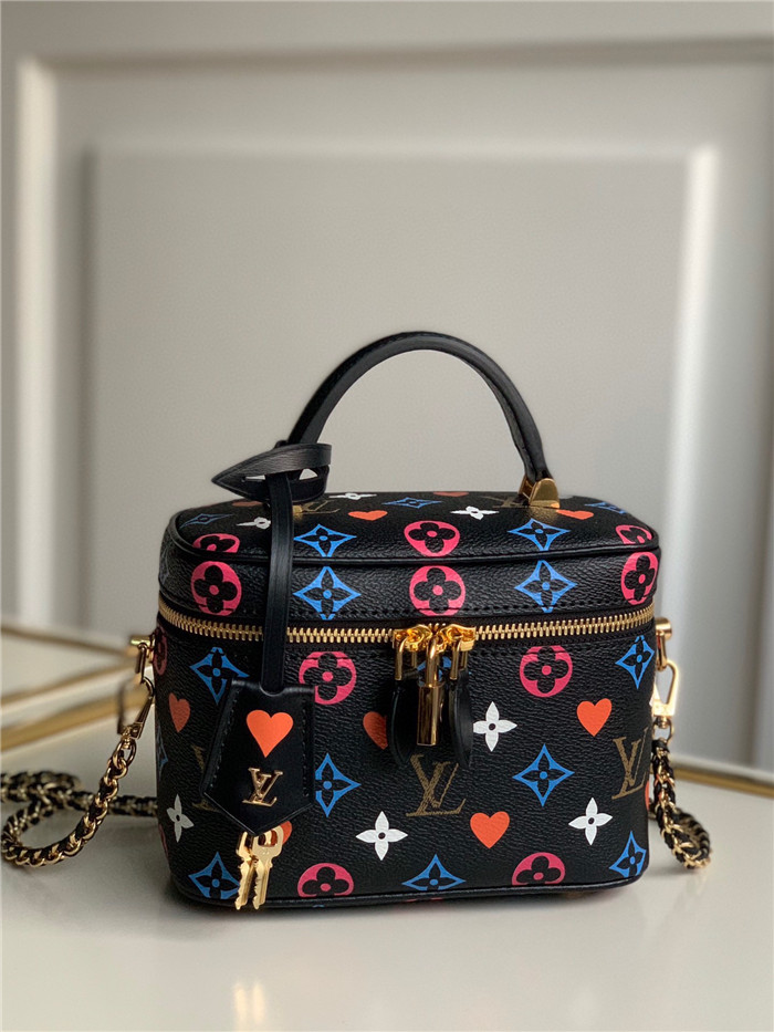 LOUIS VUITTON 루이비통 신상 게임 온 베니티 PM M57482 신상