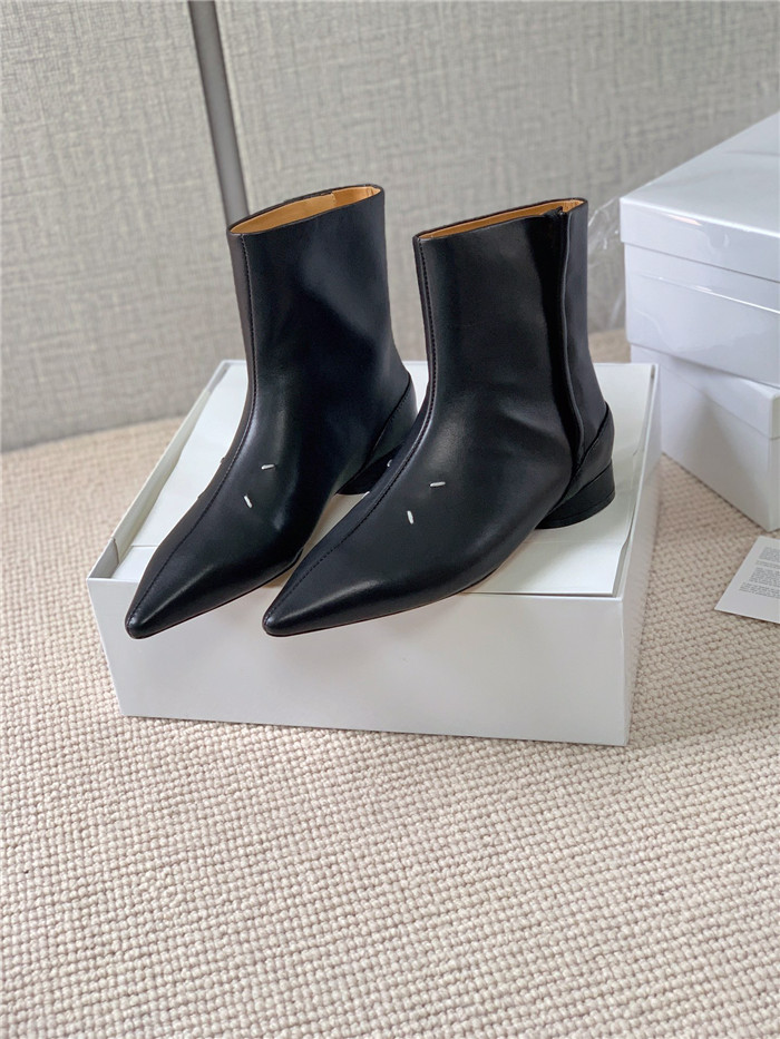 MAISON MARGIELA 메종마르지엘라 여성용 부츠 MM580221-1 신상
