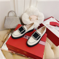 ROGER VIVIER 로저비비에 여성용 로퍼 R36993-2 신상