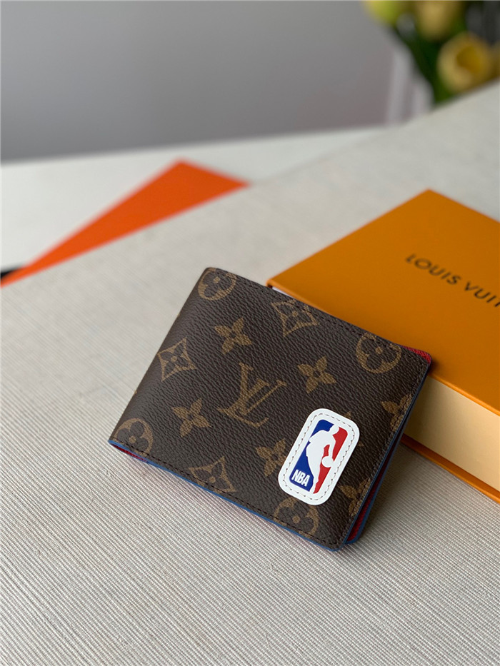 LOUIS VUITTON 루이비통 NBA 멀티플 모노그램 반지갑 2COLOR