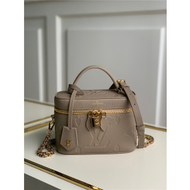 LOUIS VUITTON 루이비통 베니티 PM M45608