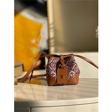 LOUIS VUITTON 루이비통 노에퍼스 숄더백