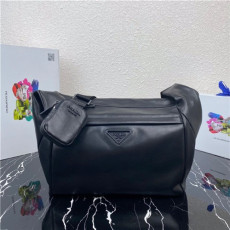 PRADA 프라다 가죽 로고 숄더백 2VH125