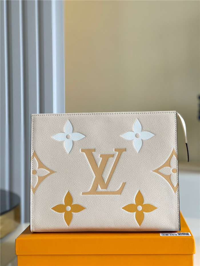 LOUIS VUITTON 루이비통 바이 더 풀 토일레트리 파우치 26 M80504 2021/신상