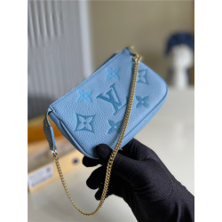 LOUIS VUITTON 루이비통 앙프렝뜨 가죽 포쉐트 악세수아 M8050