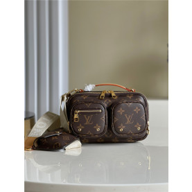 LOUIS VUITTON 루이비통 유틸리티 크로스바디백 M804