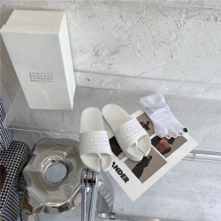 MAISON MARGIELA 메종마르지엘라 남여공용 슬리퍼 M45645 2COLOR