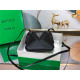 BOTTEGA VENETA 보테가베네타 트라이앵글백 B55665 2COLOR