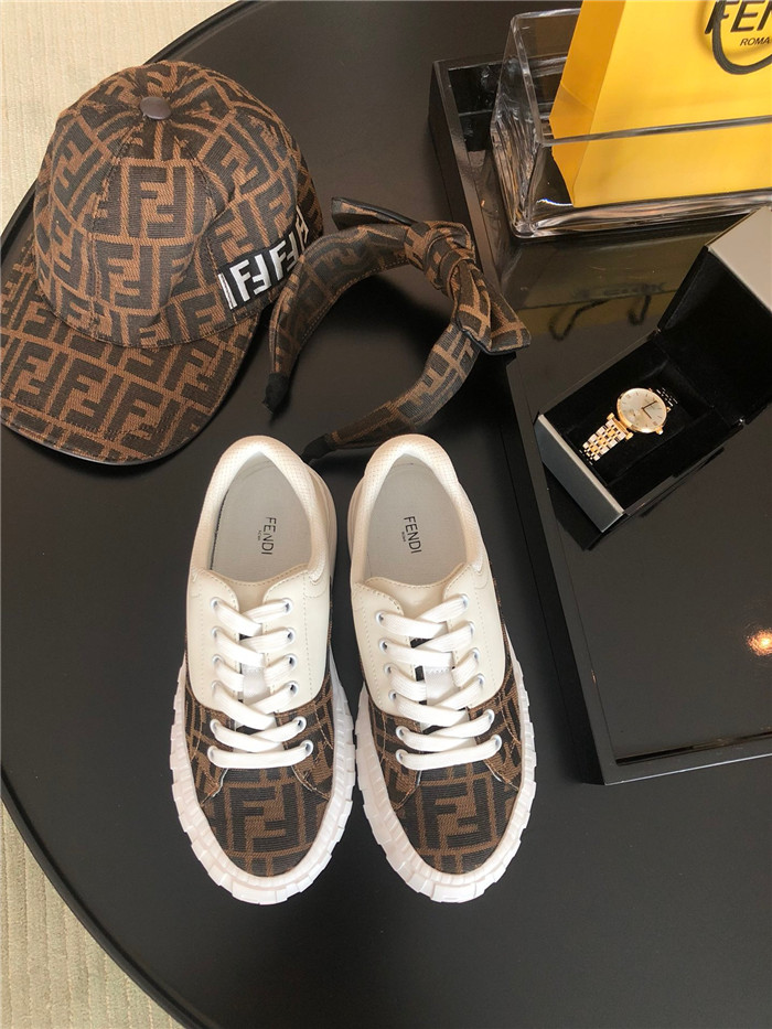 FENDI 펜디 여성용 스니커즈 F31020