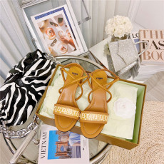 FENDI 펜디 여성용 샌들 F64800