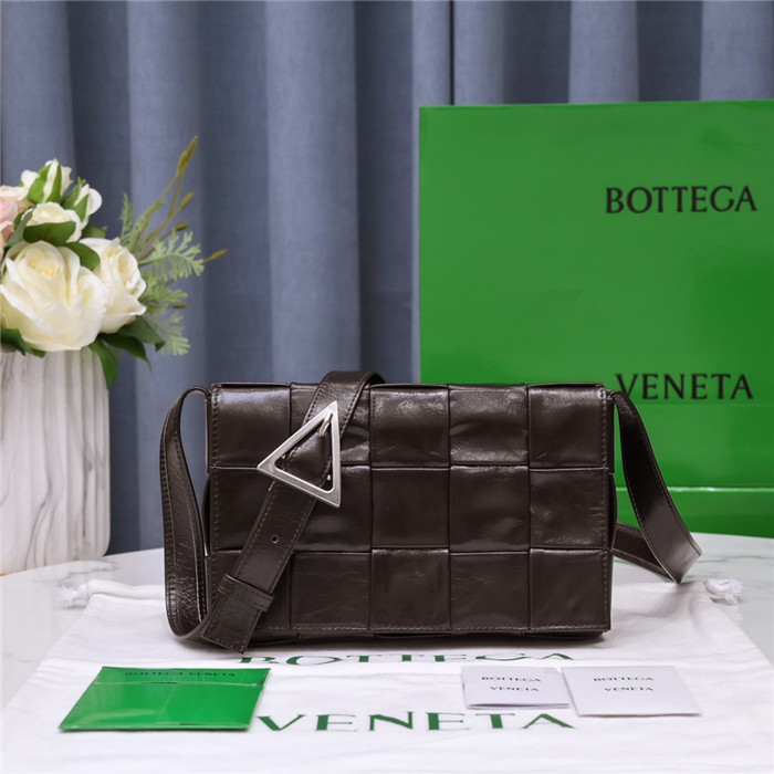 BOTTEGA VENETA 보테가베네타 남성용 카세트백 B6687 2COLOR