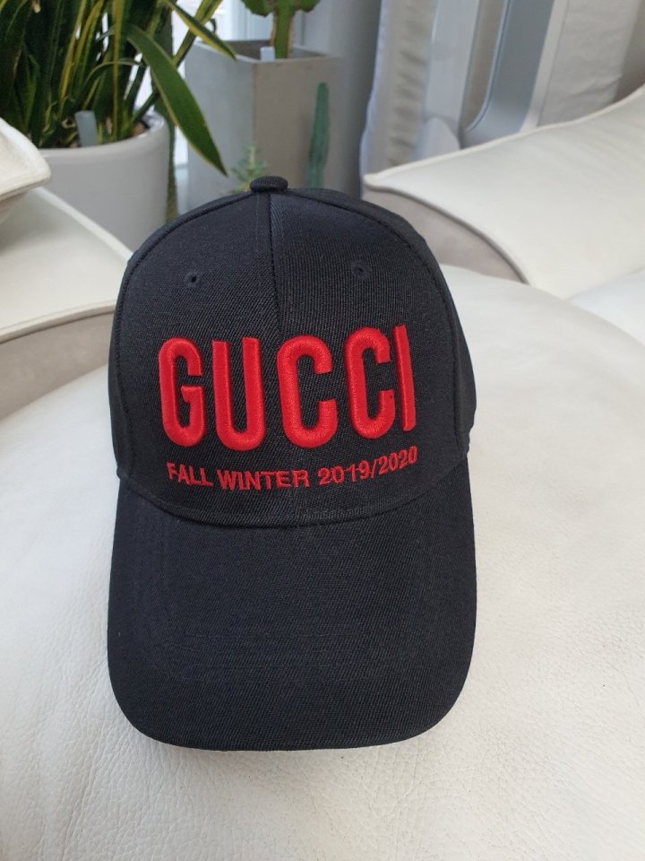 GUCCI 구찌 엠보 레터링