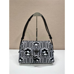 PRADA  프라다 시뇨백 1BC165 2COLOR