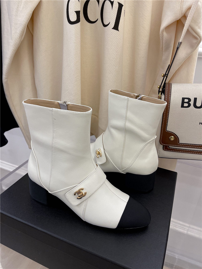 CHANEL 샤넬 여성용 부츠 (굽높이5CM) C69330 3COLOR