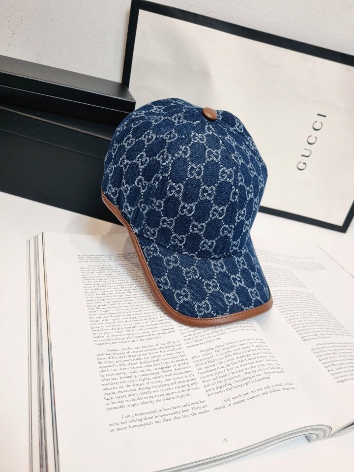 GUCCI 구찌 LOGO 볼캡
