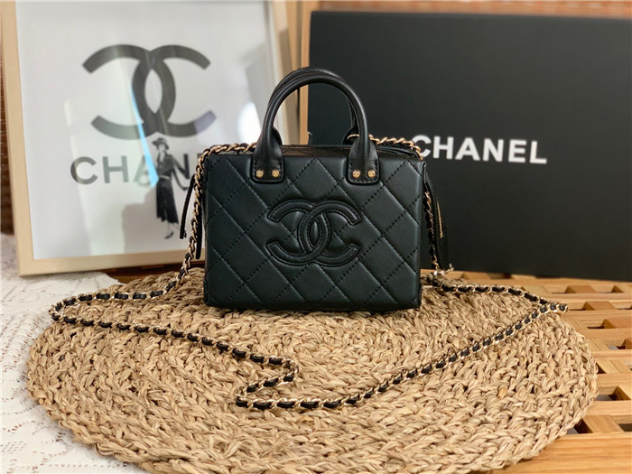 CHANEL 샤넬 미니 파우치 백 AS3200