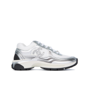 16위 CHANEL 샤넬 패브릭 라미네이티드 스니커즈